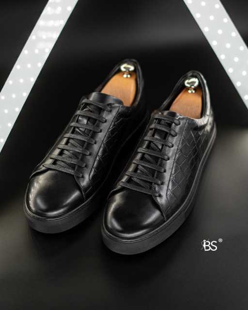 Men’s Vans Shoes, Model 087, Natural Suede Leather with Croco Side Pattern, Lace-Up, Black Sole