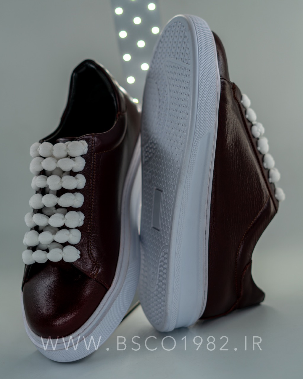 087 Maroon